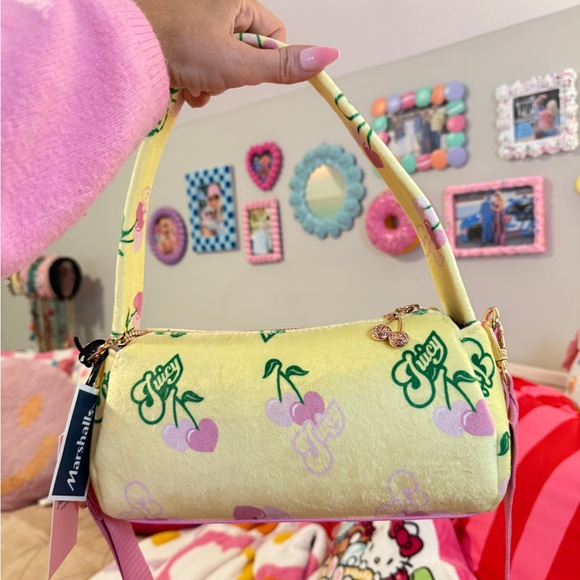 NWT Juicy Couture Yellow Cherry Gelato Bag with Heart Charm - Picture 3 of 3